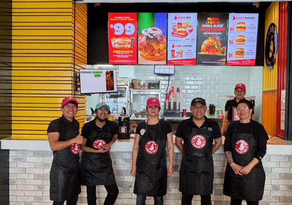 Barrio_Chicken_Galerías_Metepec_02.jpg